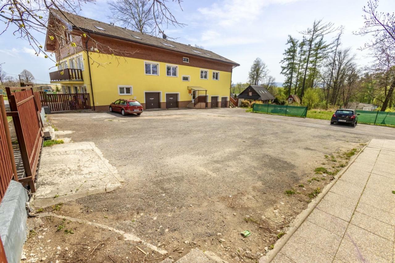 Apartman Zara Velky Slavkov Exterior photo
